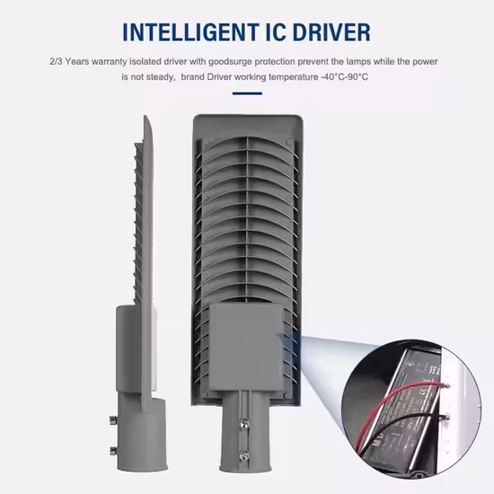 Commerce de gros personnalisé en aluminium extérieur route jardin éclairage d'inondation étanche IP67 50W 100W 150W 200W tout en un lampadaire solaire LED bifacial automatique